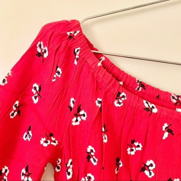 | billabong • red hot floral flare sleeve crop top • medium | - Picture 8 of 12